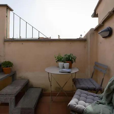 Amazing Penthouse With Terrace And Rooftop In Trastevere
