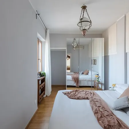Amazing Penthouse With Terrace And Rooftop In Trastevere Apartment *