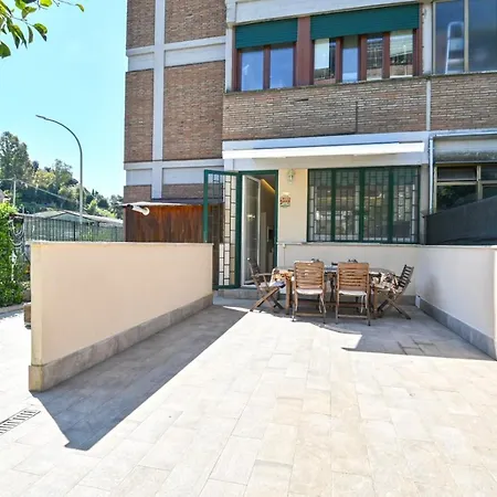 Garden House Vale