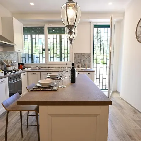 Garden House Vale Apartment