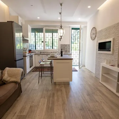 Garden House Vale *