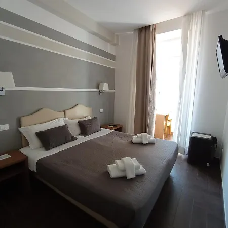 Travellers Hotel Roma