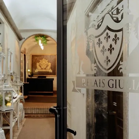 Relais Giulia Alojamento de Acomodação e Pequeno-almoço 2*