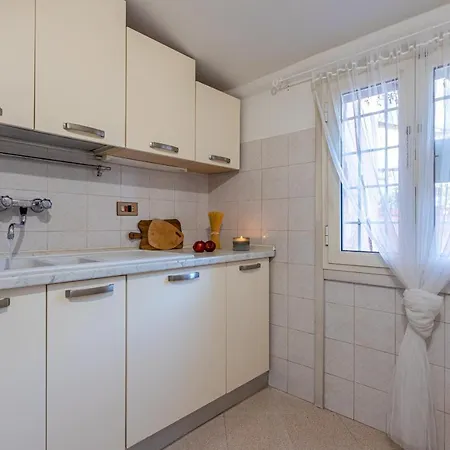 Bubbles A Piazza Trilussa In Trastevere Appartement *