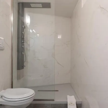Rhome Plaza Collection Guest house *