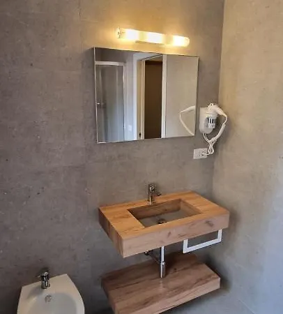Luciano Licia Guest house