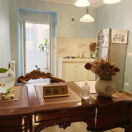 Bed & Breakfast Iris 2*