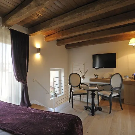 Trevi Palace Luxury מלון רומא