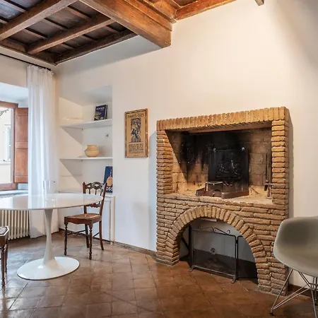 Colosseo & Fori Imperiali Wooden Flat Rome