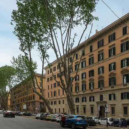 Apartment Rione Prati Quiet & Cozy