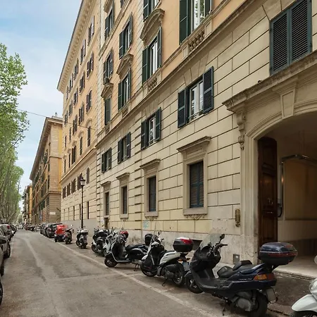 Rione Prati Quiet & Cozy Apartment *