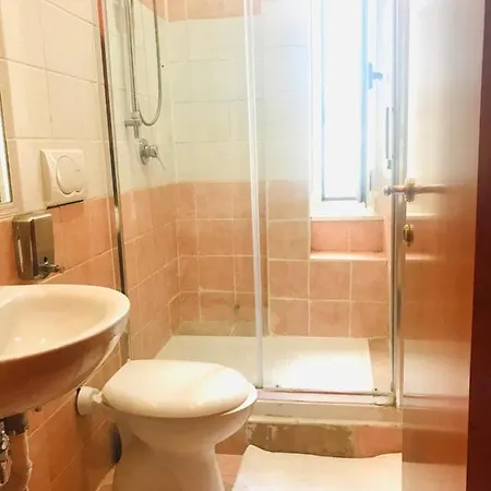 Green Guesthouse Guest house Rome