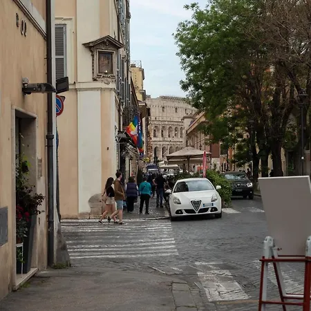 Colosseo & Fori Imperiali Wooden Flat Apartment