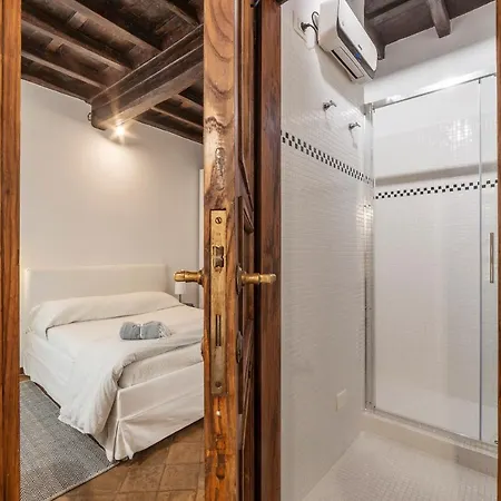 Colosseo & Fori Imperiali Wooden Flat *