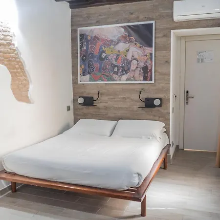 Pensionat Irooms - Spanish Steps Rom