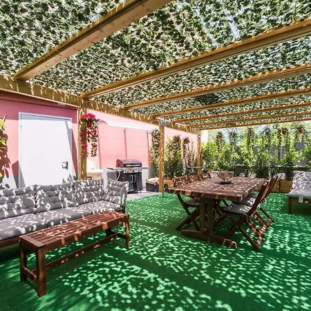 The Garden Regency Holiday home *