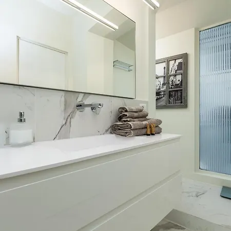 Spanishsteps Luxury Apartment