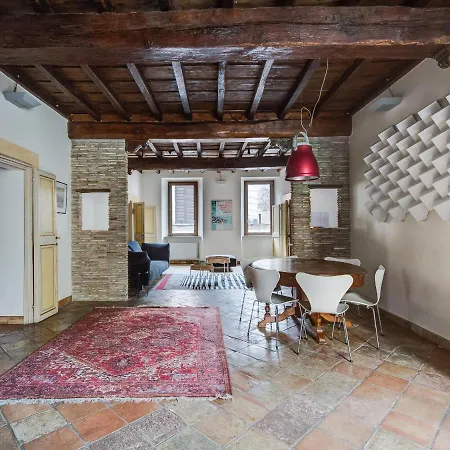 Pantheon Enchanting Luxury Apartment Rome