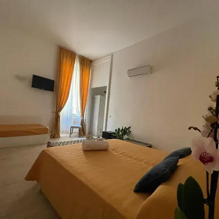 Ad Cavour Luxury - By Ad Πανσιόν *