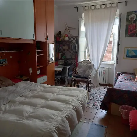 Проживание в семье Piazza Bologna Via Stamira 74 Interno 12 Vita Felice Рим