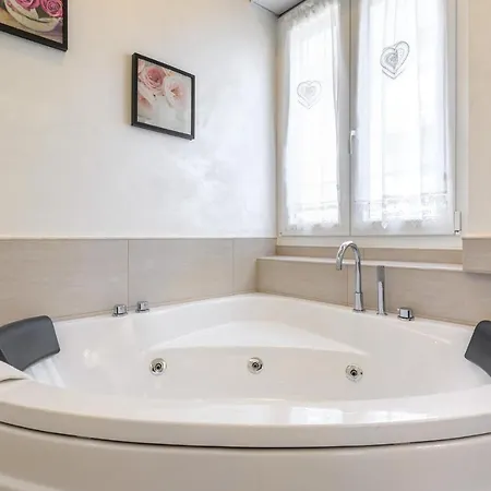 La Meraviglia- San Pietro - Vatican Area Guest house *