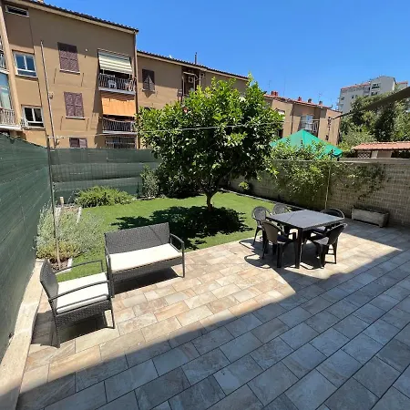 Casa Paestum. Your Wonderful Garden In