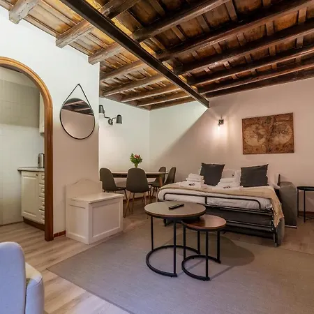 Giubbonari 23 - Fromhometorome Apartment Rome
