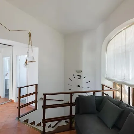 Penthouse With Jacuzzi On Private Terrace In Trastevere *