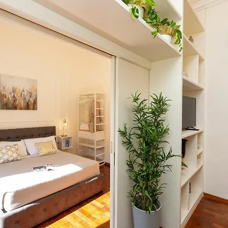 Savoia Exclusive House By Premium Collection