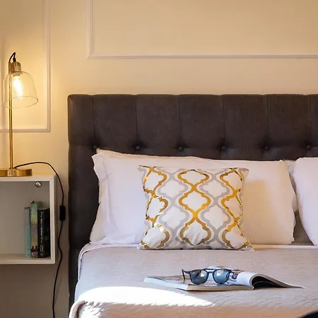 Savoia Exclusive House By Premium Collection * Rome