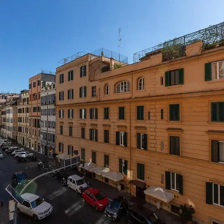 Savoia Exclusive House By Premium Collection Rome