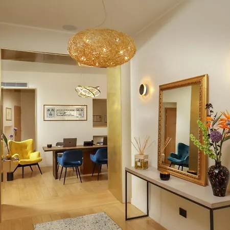9hotel Cesari Hotel 4*