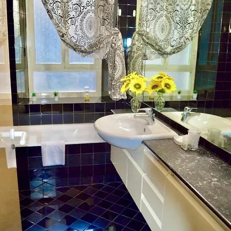 Apartment In Pieno Centro - Lily's House