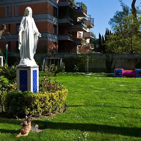 Maria Cristina Brando Bed & Breakfast 3*