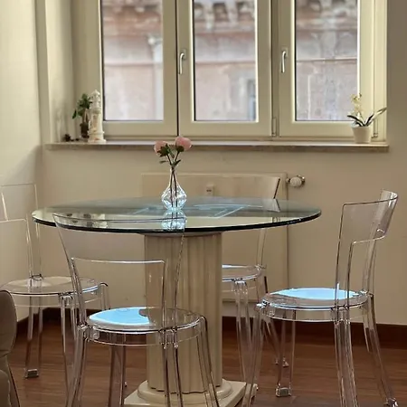 Il Palazzetto Di Via Della Frezza *