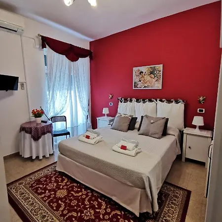 Divina Bed & Breakfast *