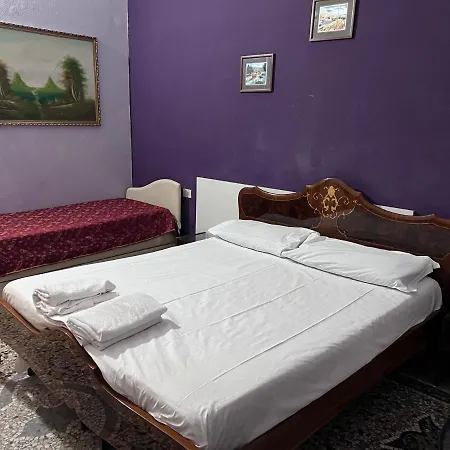 Ava Guest house *