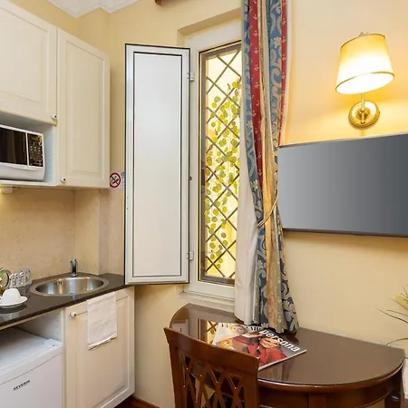 Internouno Deluxe 3* Rome