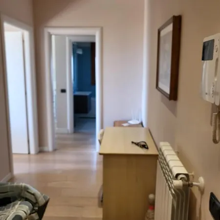 Apartment Porta Di 2 *