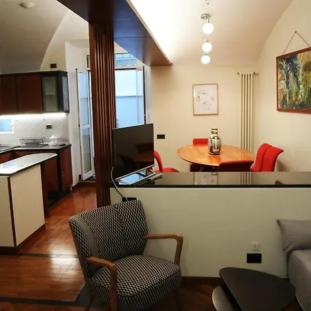 Apartment Almapetra Colosseo Rome