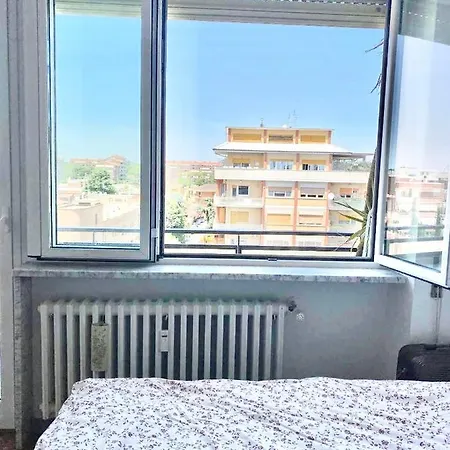 Female Dormitory For Only Female Bed & Breakfast Rome