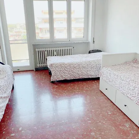 Female Dormitory For Only Female Bed & Breakfast
