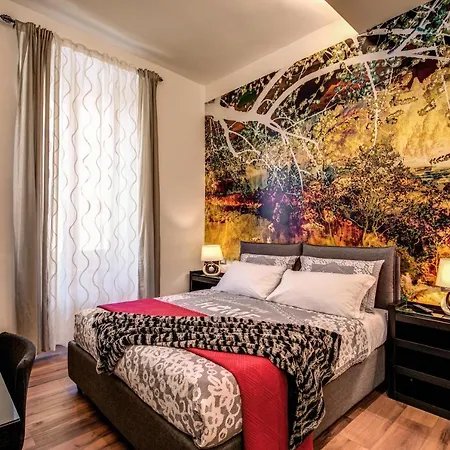 Monticello Via Cavour 3* Rome