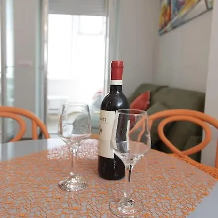 Jovialis - Holiday home *