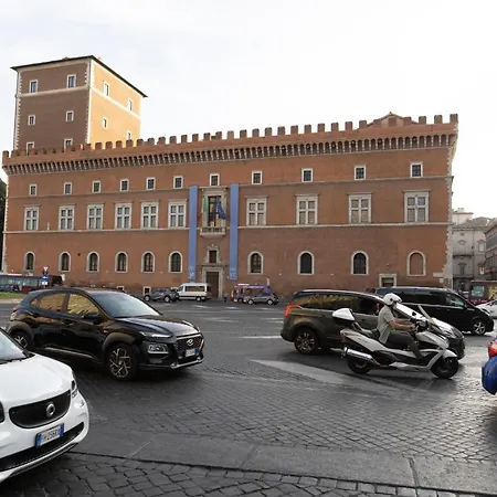 Apartment Venezia Square