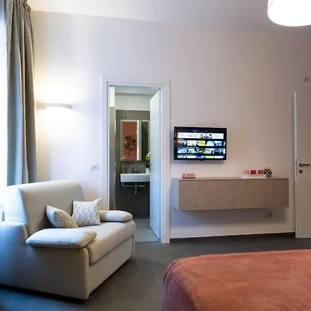 Clover - 13 Piazza Pio Xi Апартаменты Рим