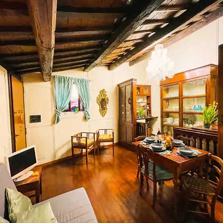 Piazza Venezia Lulus Apartment