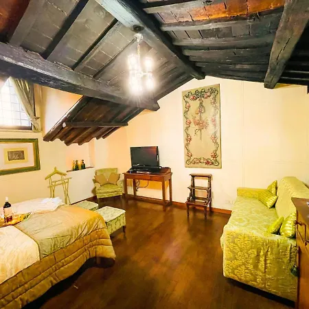 Piazza Venezia Lulus Apartment