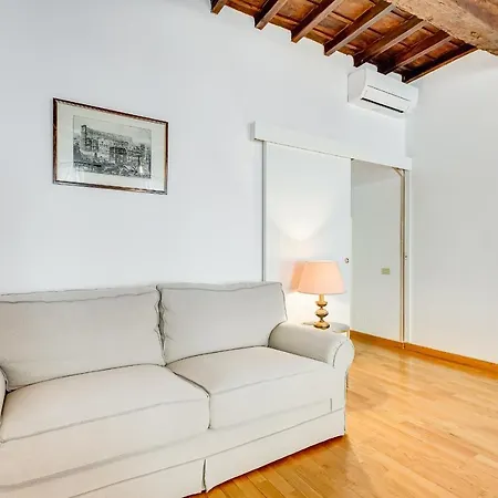 Domus Sant'angelo Apartment *