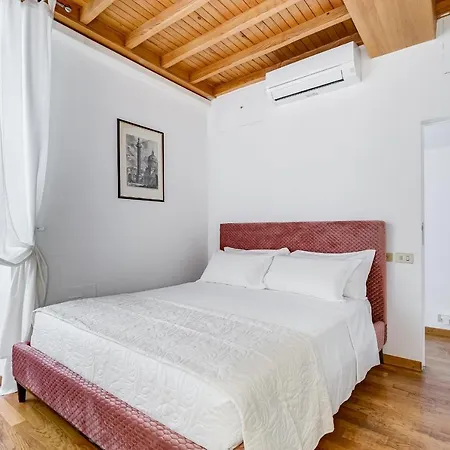Domus Sant'angelo Apartment *